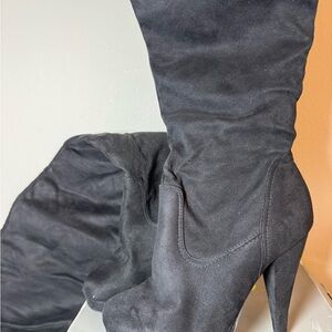 Elegant Black Suede Women's Boots charlotte russe size 7